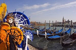 Mediteranean Country Gallery: Venice Carnival People in Costumes and Masks on Canal
