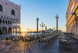 Venice, Veneto, Italy. Piazzetta San Marco and Doges palace at sunrise