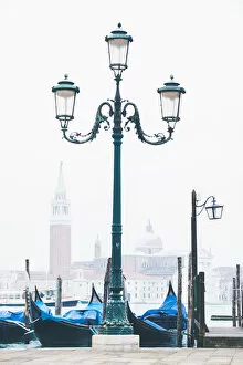 Images Dated 6th February 2018: Venice, Veneto, Italy. Waterfront of Riva degli Schiavoni on a misty morning