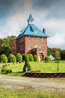 Images Dated 1st March 2023: Vermont, Newark, Victorian Style English Manor, Mansion, Autumn, Northeast Kingdom