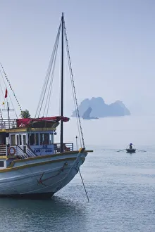 North Vietnam Prints: Vietnam, Halong Bay, boat traffic
