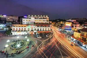 Vietnam, Hanoi, busy intersections in the Old Quarter