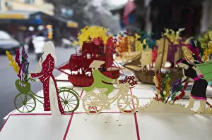 Images Dated 23rd October 2015: Vietnam, Hanoi, souvenir 3D paper cut out art