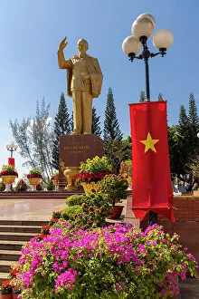 Vietnam, Mekong delta, Can Tho, Ninh Kieu, Ho Chi Minh monument during the Tet festival