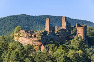 Images Dated 13th August 2020: View at Alt-Dahn castle group near Dahn, Palatinate forest, Rhineland-Palatinate, Germany