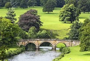 Images Dated 14th July 2021: View towards Three Arch bridge over River Derwent, Chatsworth House, Derbyshire, England