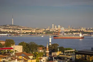 Turkish Collection: View across the Bosphorus to the Asian side, Istanbul, Turkey