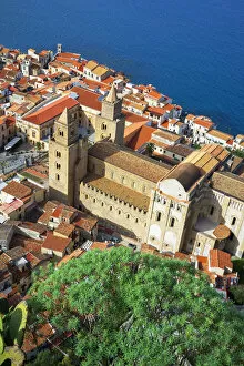 Images Dated 9th May 2016: Top view of Cefalu, Cefalu, Sicily, Italy, Europe