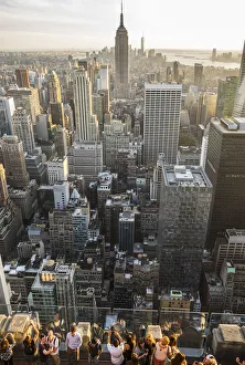 Images Dated 6th January 2016: View of Empire State Building & Manhattan skyline from Top of the Rock, Manhattan