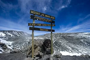 Images Dated 28th June 2017: The view from Gillmans Point, Mount Kilimanjaro, Tanzania