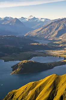 View on Glendhu Bay and Mt Aspring from Roys Peak lookout