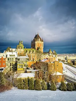 City Walls Prints: View of Hotel Fairmont Chateau Frontenac and Dufferin Terrace