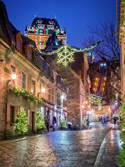 French Canadian Prints: View to Hotel Fairmont Le Chateau Frontenac from Petit Champlain