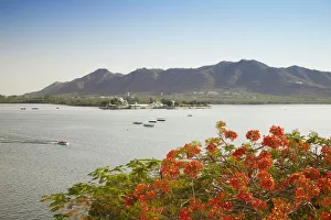 Southern Rajasthan Prints: View across Lake Pichola to Jagmandir Island, Udaipur, Rajasthan, India