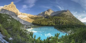 View of Lake Sorapiss, Sorapiss Lake, Dolomites, Veneto, Italy