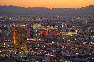 Images Dated 22nd February 2013: View over Las Vegas from Stratoshere Hotel and Casino, Las Vegas, Clark County, Nevada