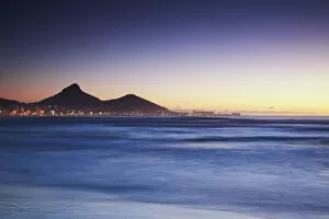 Images Dated 13th October 2010: View of Lions Head and Signal Hill at sunset, Cape Town, Western Cape, South Africa