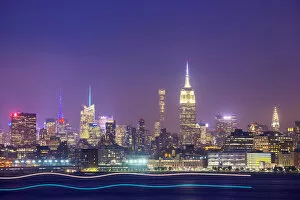 View of Manhattan skyline, New York, USA