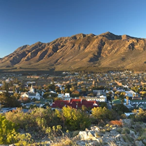 South Africa Gallery: View of Montagu at sunrise, Western Cape, South Africa
