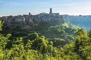 Images Dated 24th May 2019: View at Pitigliano, Grosseto, Maremma, Tuscany, Italy