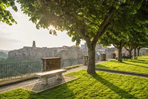 Couple Gallery: View at Pitigliano, Grosseto, Maremma, Tuscany, Italy