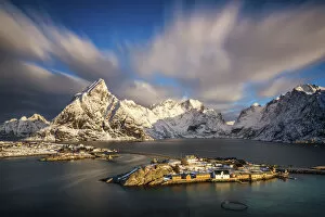 Images Dated 24th March 2014: View over Sakrisoy in Winter, Lofoten Islands, Norway