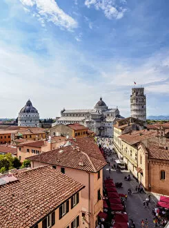 Images Dated 15th July 2019: View over Via Santa Maria towards Cathedral and Leaning Tower, Pisa, Tuscany, Italy