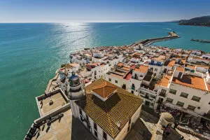 Images Dated 5th April 2016: Top view of the the fortified town of Peniscola, Comunidad Valenciana, Spain