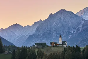 The village of Corte / Curt in the valley of Marebbe / Enneberg, Bolzano, Alto Adige