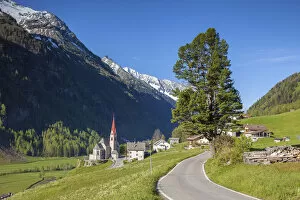 The village of Rein in Taufers, Reintal, Valle Aurina, South Tyrol, Italy