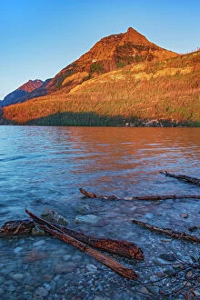 Images Dated 5th June 2023: Vimy Peak and Upper Waterton Lake at sunrise Waterton Lakes National Park, Alberta, Canada