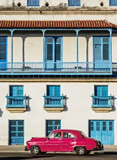 Images Dated 16th January 2020: Vintage car at the street of La Habana Vieja, Havana, La Habana Province, Cuba
