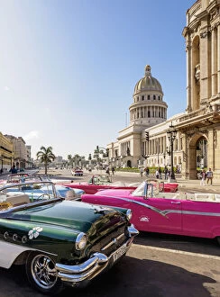 Images Dated 8th September 2020: Vintage cars at Paseo del Prado and El Capitolio, Havana, La Habana Province, Cuba