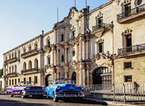 Almendron Prints: Vintage Cars in front of the San Carlos and San Ambrosio Seminary, La Habana Vieja