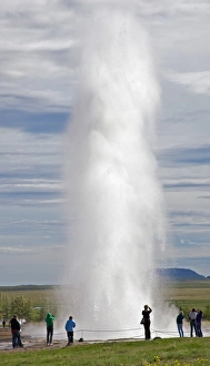 Republic Of Iceland Gallery: Visitors watching the famous Strokkur geyser which erupts every 8 to 10 minutes