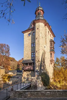 Water Castle Prints: Vollrads Castle above Oestrich-Winkel, Rheingau, Hesse, Germany