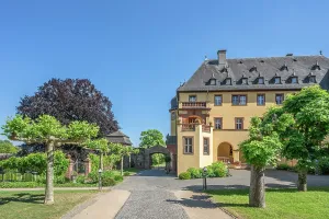 Wine Growing Region Prints: Vollrads Castle, Oestrich-Winkel, Rhine valley, Hesse, Germany