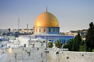 Images Dated 16th March 2009: Wailing Wall / Western Wall and Dome of The Rock Mosque, Jerusalem, Israel