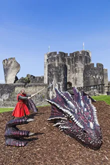 Images Dated 12th September 2016: Wales, Glamorgon, Caerphilly, Caerphilly Castle