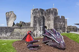 Images Dated 12th September 2016: Wales, Glamorgon, Caerphilly, Caerphilly Castle