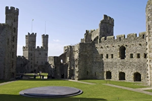 Images Dated 1st April 2008: Wales, Gwynedd, Caernarvon