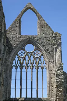 Images Dated 8th September 2014: Wales, Monmouthshire, Tintern Abbey