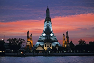 Wat Arun Prints: Wat Arun (Temple of Dawn)