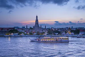Wat Arun (Temple of Dawn) and Chao Praya River, Bangkok, Thailand