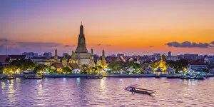 Bangkok Gallery: Wat Arun (Temple of Dawn) and Chao Praya River, Bangkok, Thailand