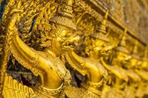 Images Dated 27th January 2016: Wat Phra Kaew (Temple of the Emerald Buddha), Bangkok, Thailand
