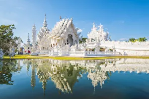 Images Dated 2nd January 2018: Wat Rong Khun (White Temple), Chiang Rai, Thailand