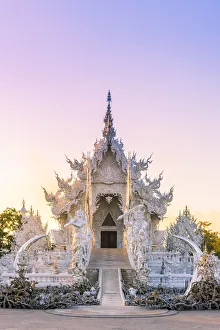 Images Dated 2nd January 2018: Wat Rong Khun (White Temple), Chiang Rai, Thailand