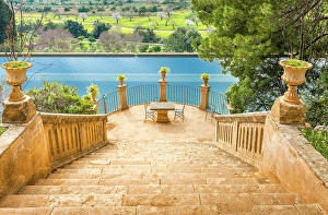 Table Prints: Water basin with resting area in the gardens of the Raixa estate