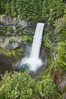 Images Dated 4th March 2021: Waterfall Brandywine Falls - Canada, British Columbia, Squamish-Lillooet, Whistler